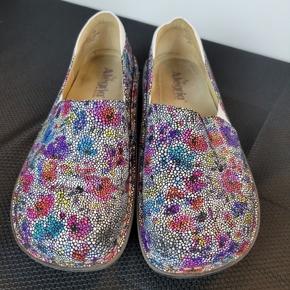 Alegria DEB-447 Debra Watercolor Blooms Leather Comfort Clog Women's 39 (US 8) - Picture 2 of 6